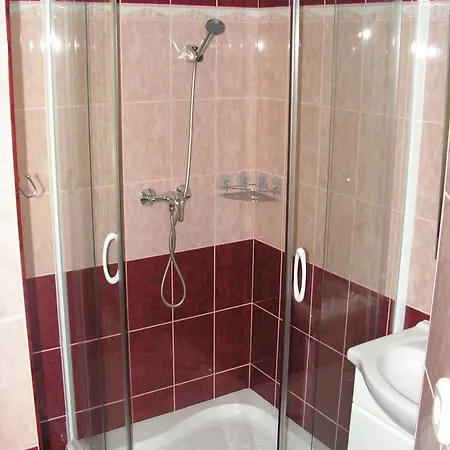 Nefelejcs Fagyizó és Kistolmacs