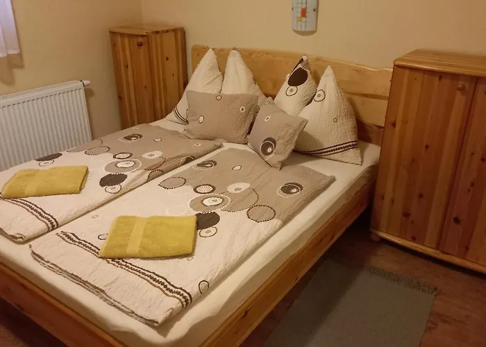 Nefelejcs Fagyizo Es Apartmanhaz Apartament *